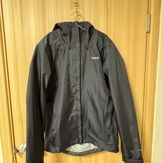 파타고니아 토렌쉘 3L 레인 자켓 블랙 (s) 판매합니다.