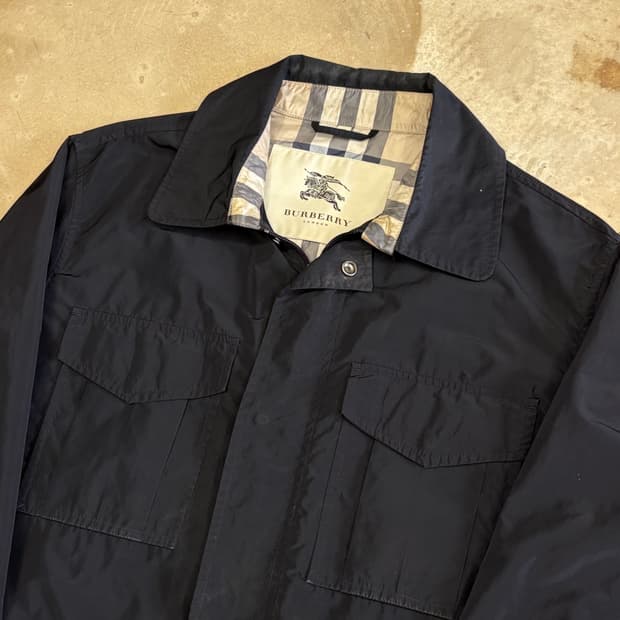 M 버버리 블랙 카고 집업버튼 자켓 