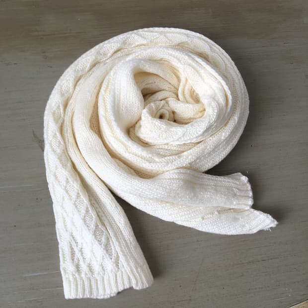 cable pattern knit muffler