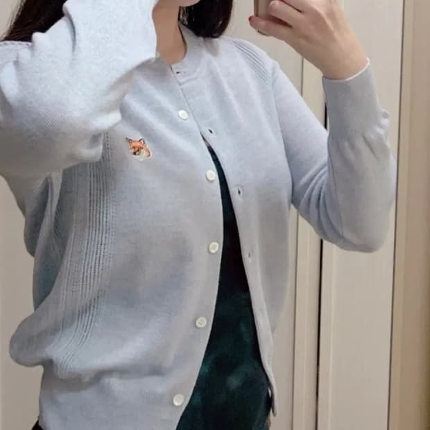 메종키츠네 하늘색 가디건 M