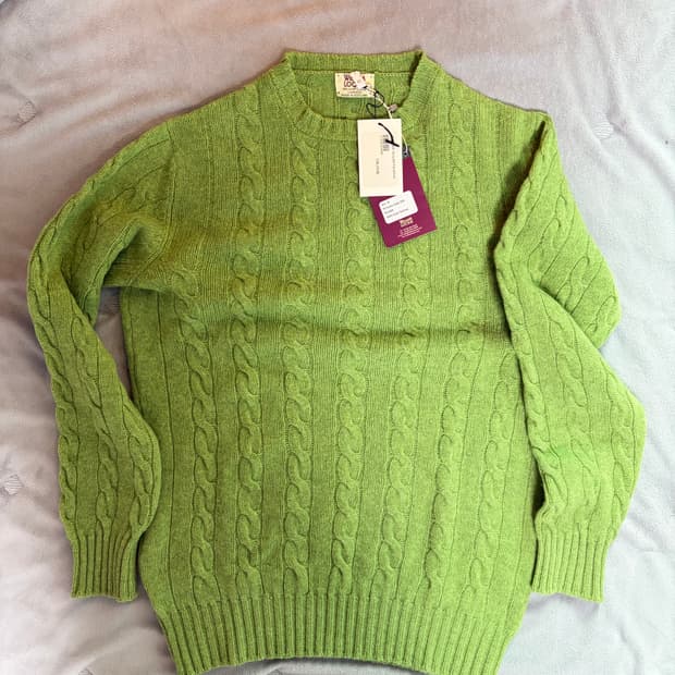 윌리엄로키 라운드 울 케이블 니트 M 사이즈