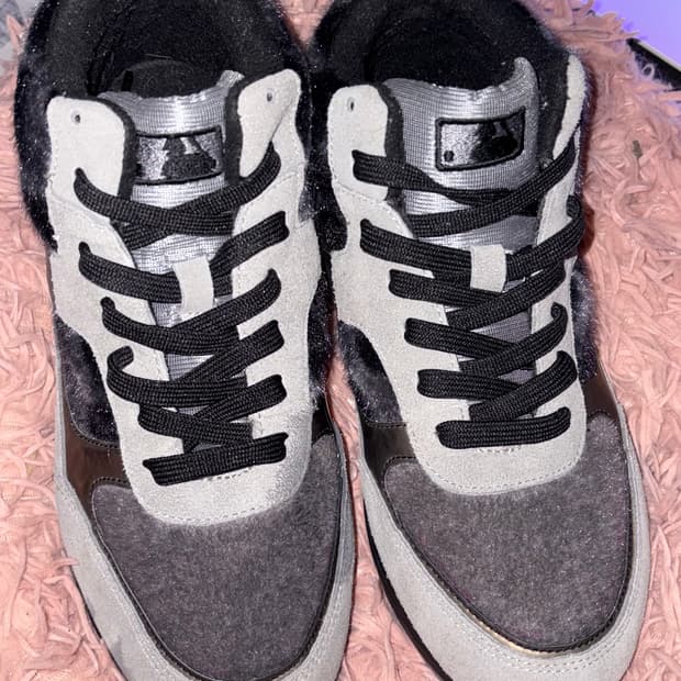 y2k 갸루깔 MLB 실버&블랙 겨울 털 슈즈