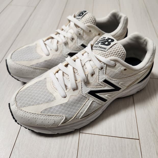 뉴발란스 480 운동화 W480WB5 사이즈245

남녀공용 가볍고 편해