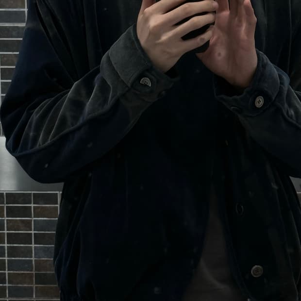 지용킴 쉘카라 벨벳 자켓 L사이즈