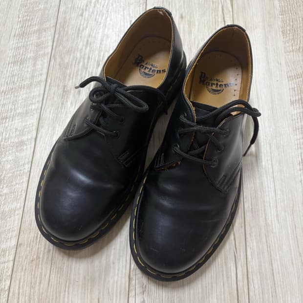 닥터마틴 1461 3홀 스무스 250