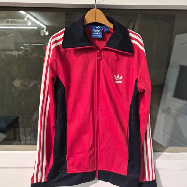 100) 아디다스 멀티컬러 유로파 트랙탑 져지 팝니다