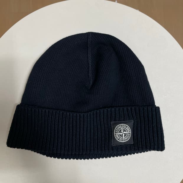 스톤아일랜드 비니(black)