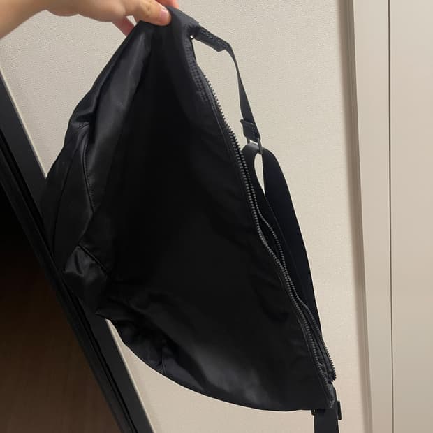 하아카이브 진진호 콜라보 크로스백