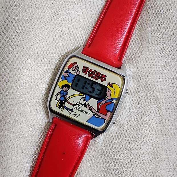 SEMIKO 추억의만화 백설공주 전자시계