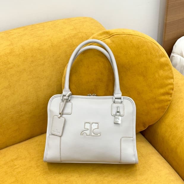 courreges / 꾸레쥬 레더 토트백 