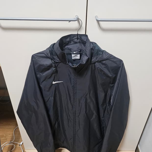 나이키 바람막이