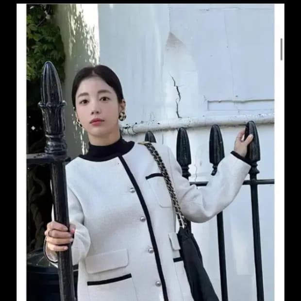 on&on 온앤온 트위드 자켓