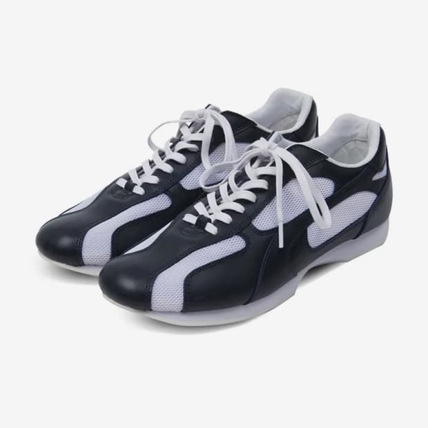 러브 이즈 트루 X 야세 스파이더 스니커즈 네이비