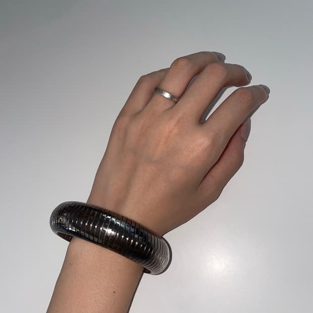 Bold Japanese Metallic Bangle  일본 뱅글 팔찌
