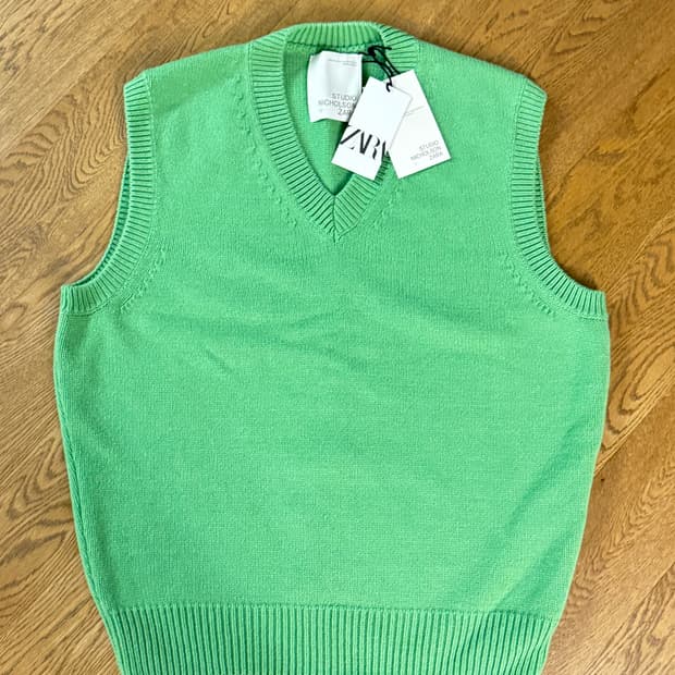 스튜디오 니콜슨 X 자라 울 베스트