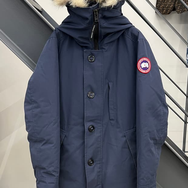 캐나다구스 네이비 샤토 파카