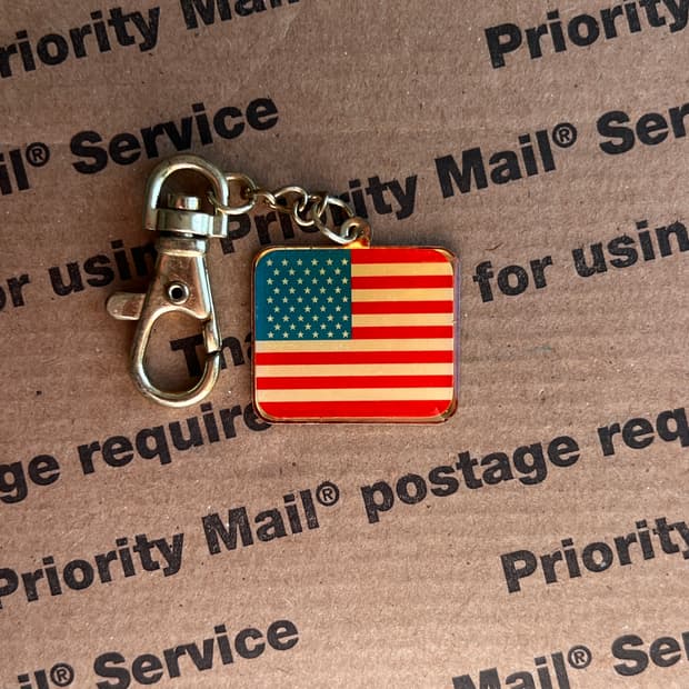 90s vtg USA Flag Keyring