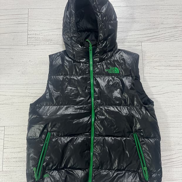 노스페이스 블랙 경량 패딩 조끼