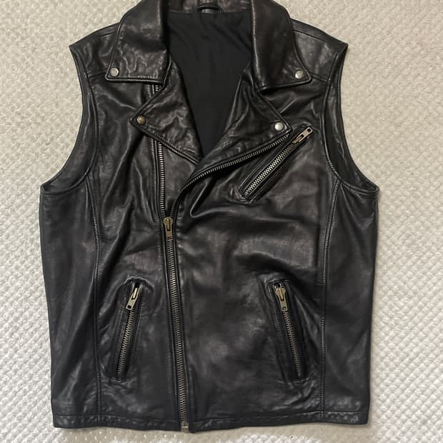 웨스턴 무드 램스킨 양가죽 레이어드 레더 베스트 