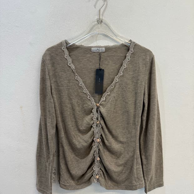 Lune moire beige V-neck lace cardigan 