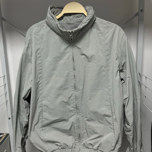 쿠어 20ss 바람막이 자켓