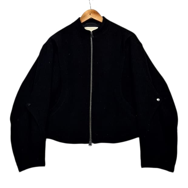 Insilence 인사일런스 절개 봄버 자켓