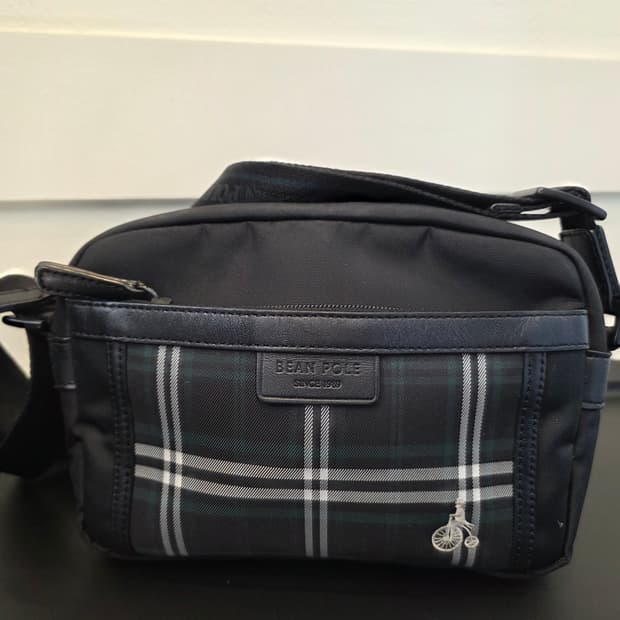 빈폴 체크 크로스백 블랙