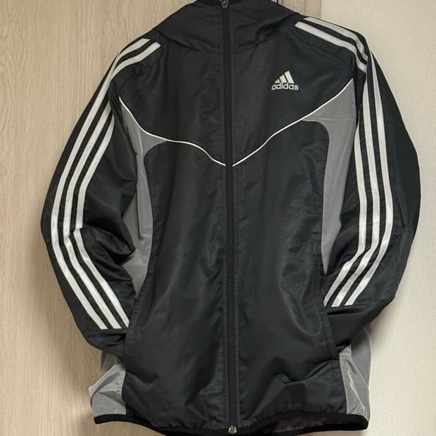아디다스 바람막이