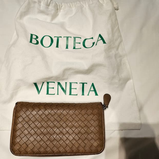 보테가 베네타 브라운 장지갑