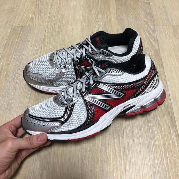 (270) 뉴발란스 new balance 860v2 화이트 레드 실버