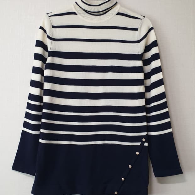 YESSE 예쎄 줄무늬 터틀넥 니트 튜닉 스타일