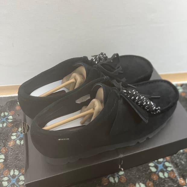 클락스 왈라비 고어텍스 UK9