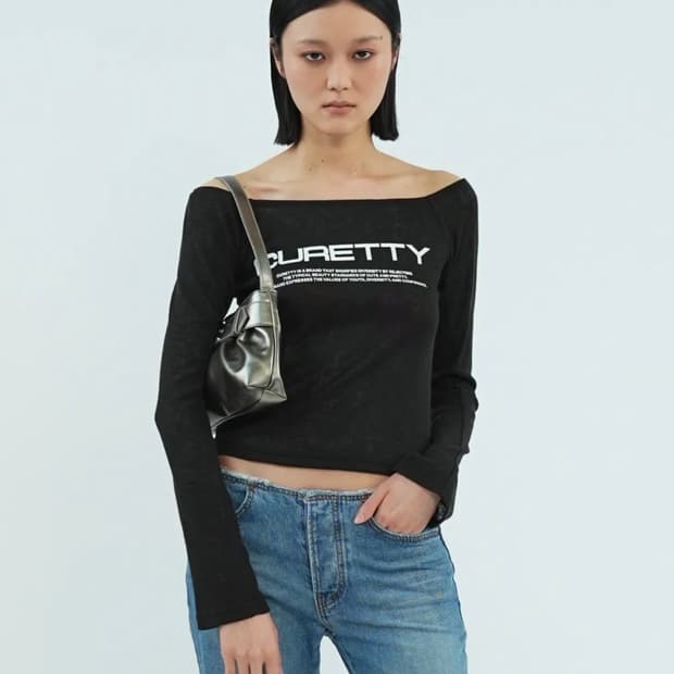 큐리티 C LETTERING SEE-THROUGH T-SHIRT_BLAC