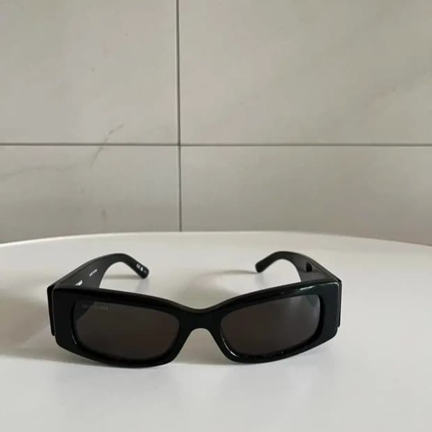 발렌시아가 맥스 선글라스