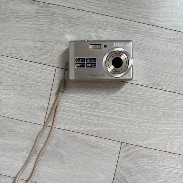 작례 O / 삼성 디카 VLUU L830 실버 (조여원님 곽민경님 디카)