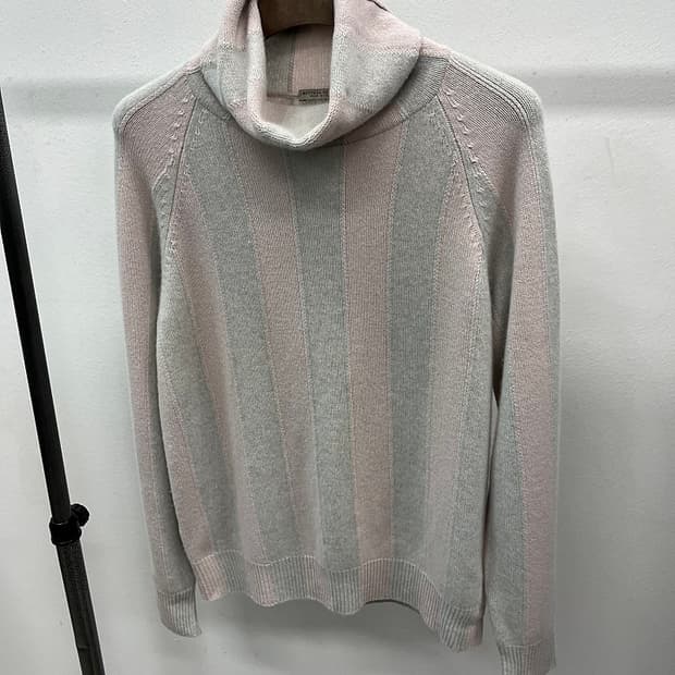 여) 보테가베네타 베이비핑크 캐시미어100% 니트