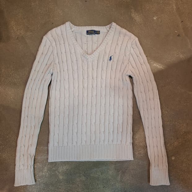 폴로 꽈배기 브이넥 니트