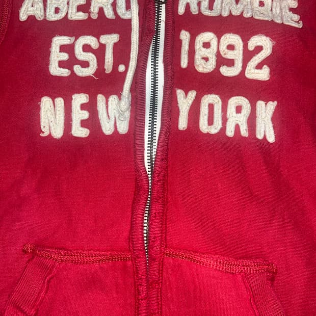 아베크롬비 양홍원 착용 기모 후드집업 레드 아담스 마운틴 s