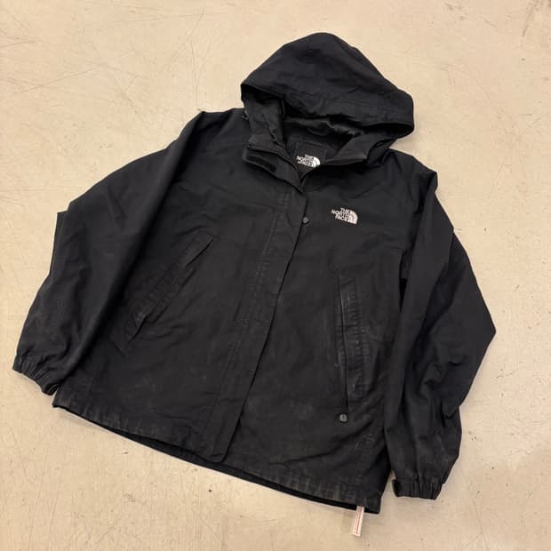 노스페이스 데미지 블랙 후드 바람막이