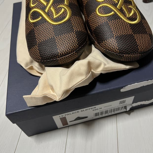 루이비통 팔라스 슬리퍼