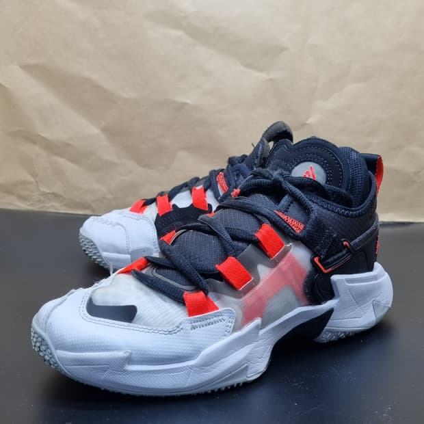 나이키 조던 와이낫제로 농구화235