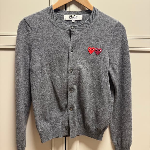 [정품] 꼼데가르송 더블하트 니트 가디건 M사이즈 새상품급