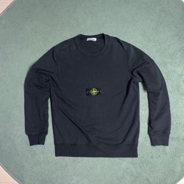 스톤 아일랜드 맨투맨