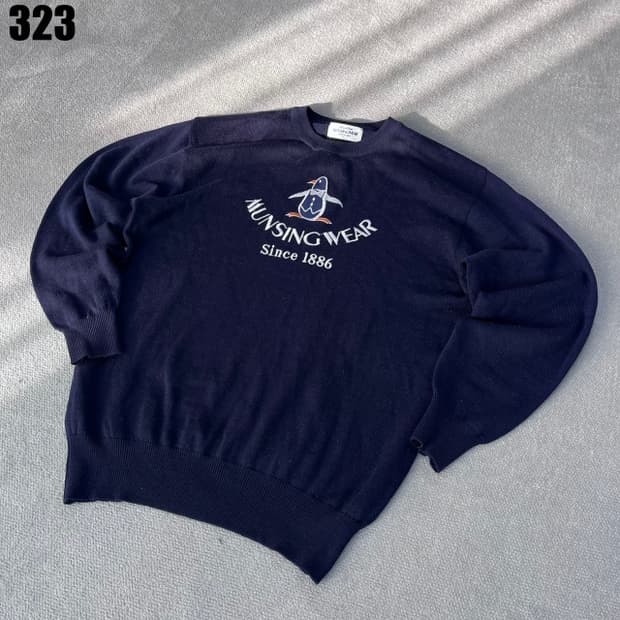 먼싱웨어 네이비 니트맨투맨 