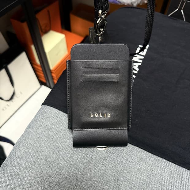 솔리드옴므 소가죽 넥스트랩 카드 지갑(2장일괄 구매시 이상품 드립니다