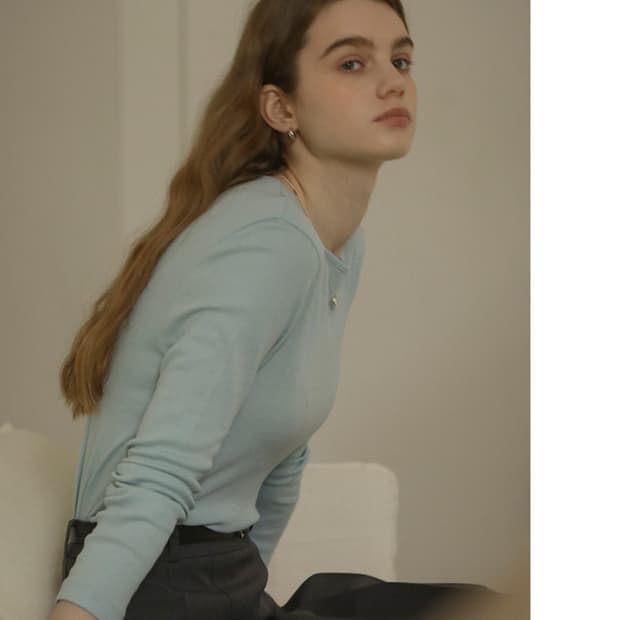 택달린새상품) 틸아이다이 모달 슬림 베이직 티셔츠 스카이블루