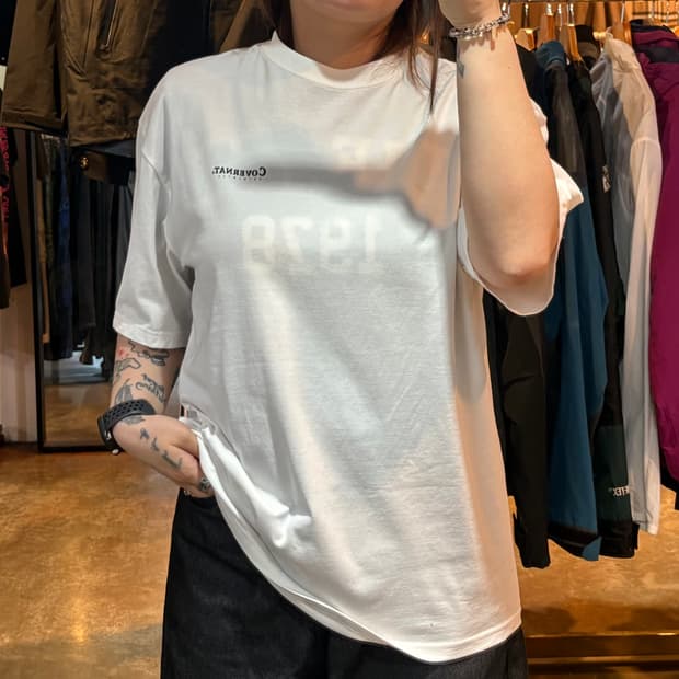 커버낫 화이트 반팔