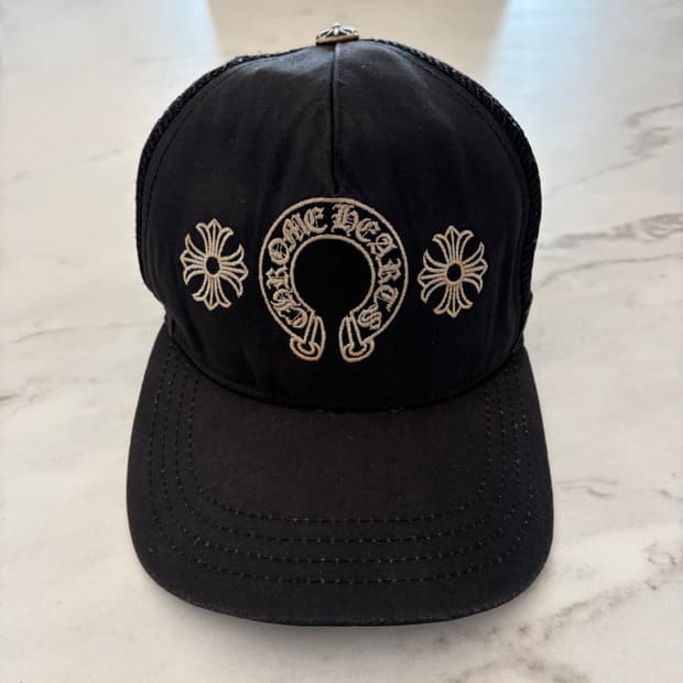 크롬하츠 홀스슈 크로스 사이드 로고 메쉬 캡 모자 USA OS