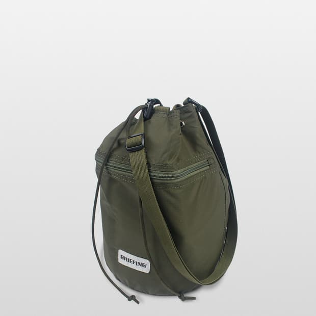 BRIEFING Nylon Drawstring Bucket Shoulde