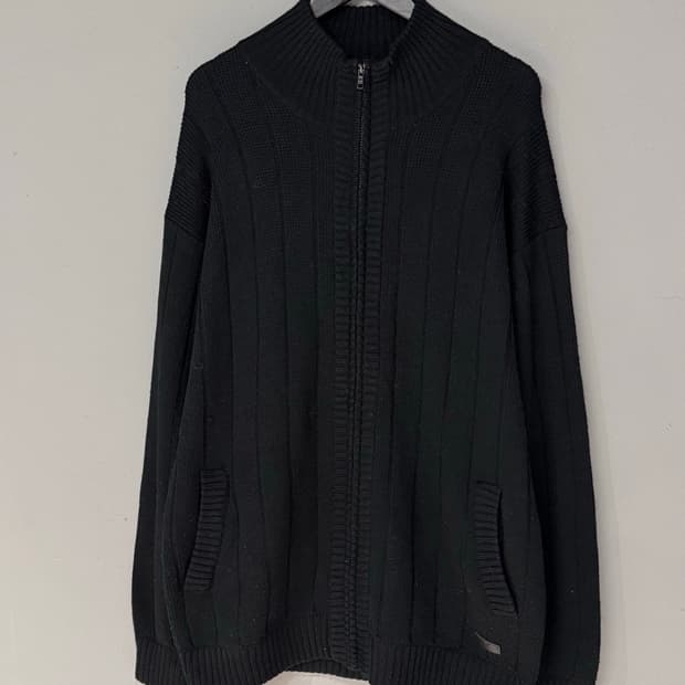 칼카니 블랙 울 니트집업 